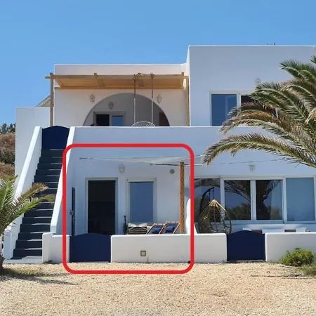 Semesterbostad Peaceful Seafront Retreat In Santorini -sonus Mare Vourvoúlos