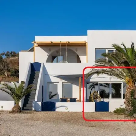 Peaceful Seafront Retreat In Santorini -sonus Mare Semesterbostad *
