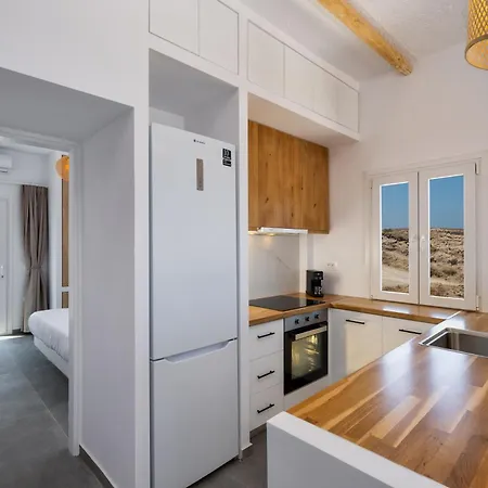 Semesterbostad Peaceful Seafront Retreat In Santorini -sonus Mare *