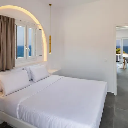Semesterbostad Peaceful Seafront Retreat In Santorini -sonus Mare *