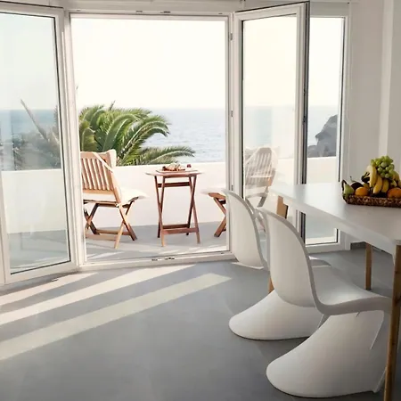 Peaceful Seafront Retreat In Santorini -sonus Mare Semesterbostad Vourvoúlos